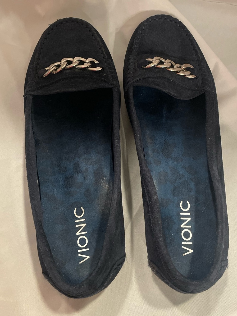 Vionic Mesa navy suede loafers, women’s 
size 8.5